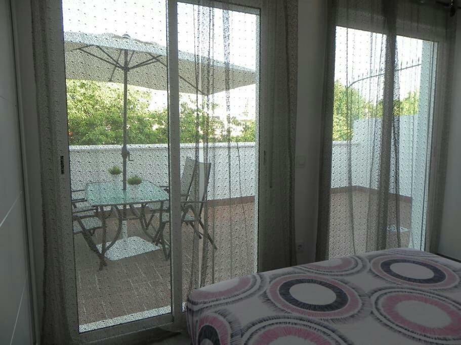 Atico Con Terraza En Alameda De Hercules Севілья Екстер'єр фото