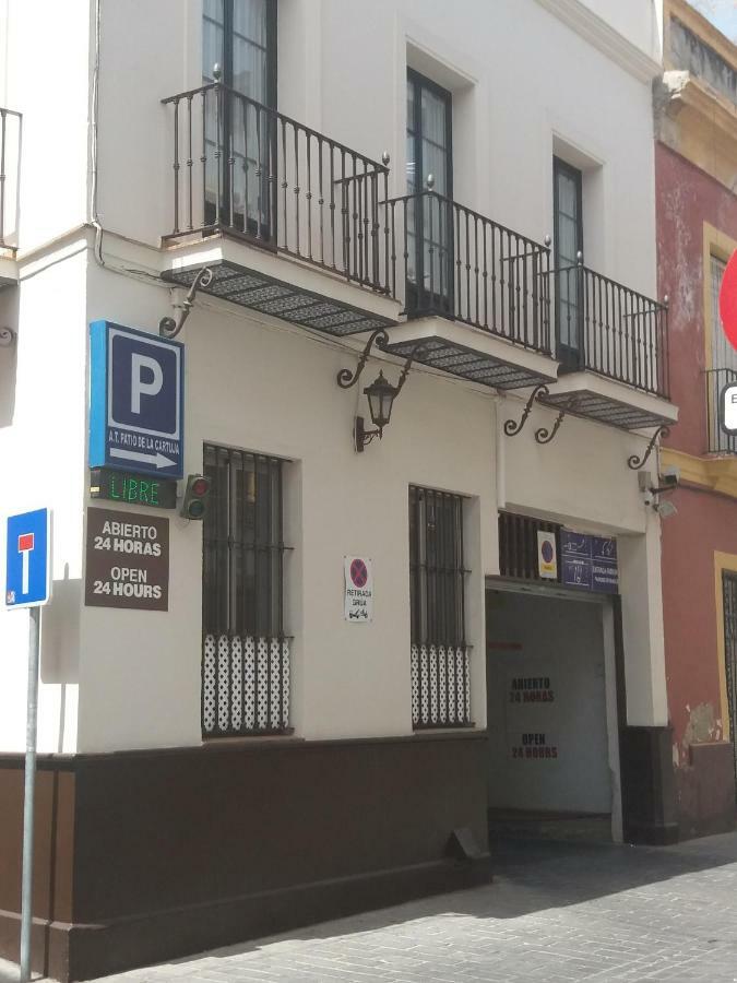 Atico Con Terraza En Alameda De Hercules Севілья Екстер'єр фото